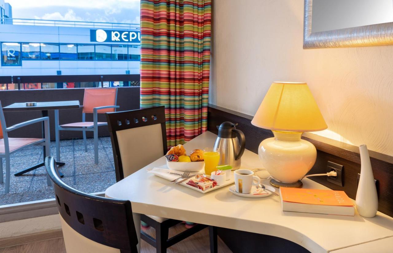 The Originals City, Hôtel Galaxie, Nice Aéroport Saint-Laurent-du-Var Extérieur photo