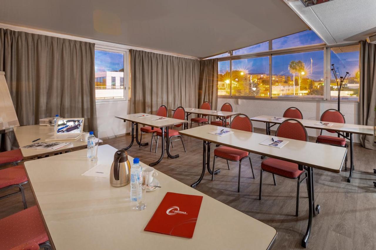 The Originals City, Hôtel Galaxie, Nice Aéroport Saint-Laurent-du-Var Extérieur photo