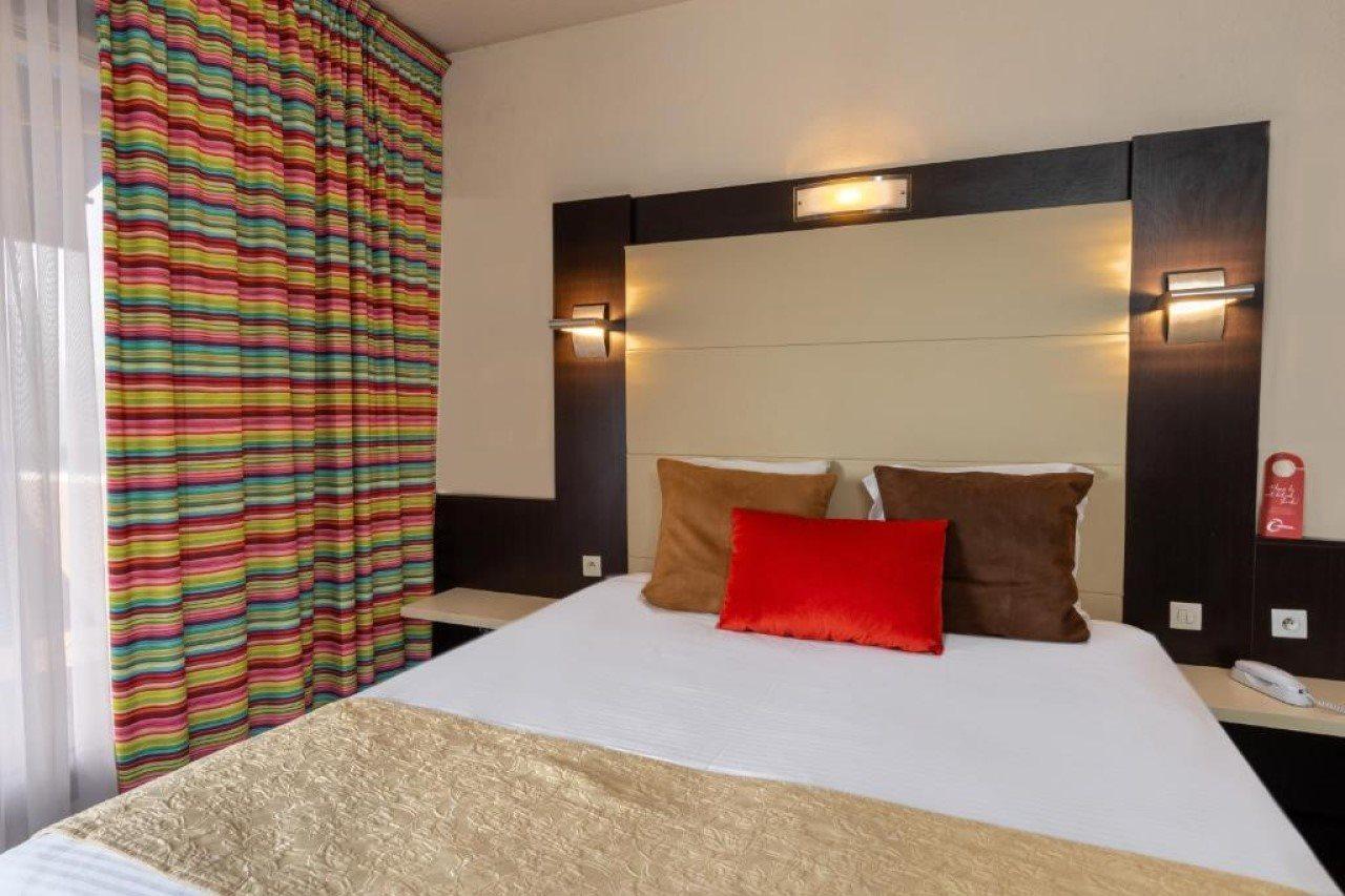 The Originals City, Hôtel Galaxie, Nice Aéroport Saint-Laurent-du-Var Extérieur photo