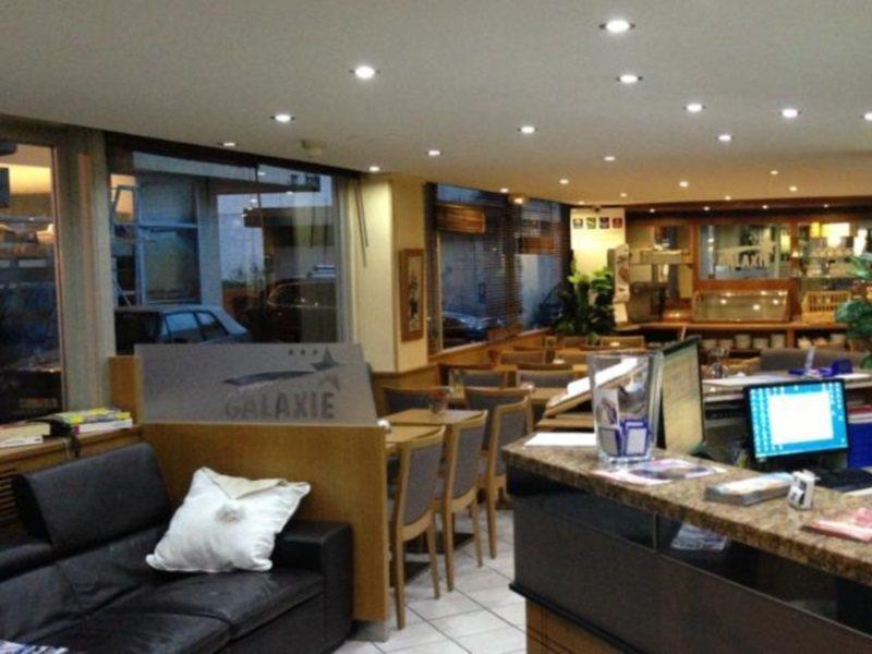 The Originals City, Hôtel Galaxie, Nice Aéroport Saint-Laurent-du-Var Extérieur photo